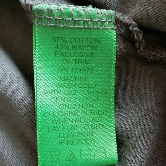 Logo Instant Chic 3/4 Sleeve Light Open Front Top - Picture 3 of 6